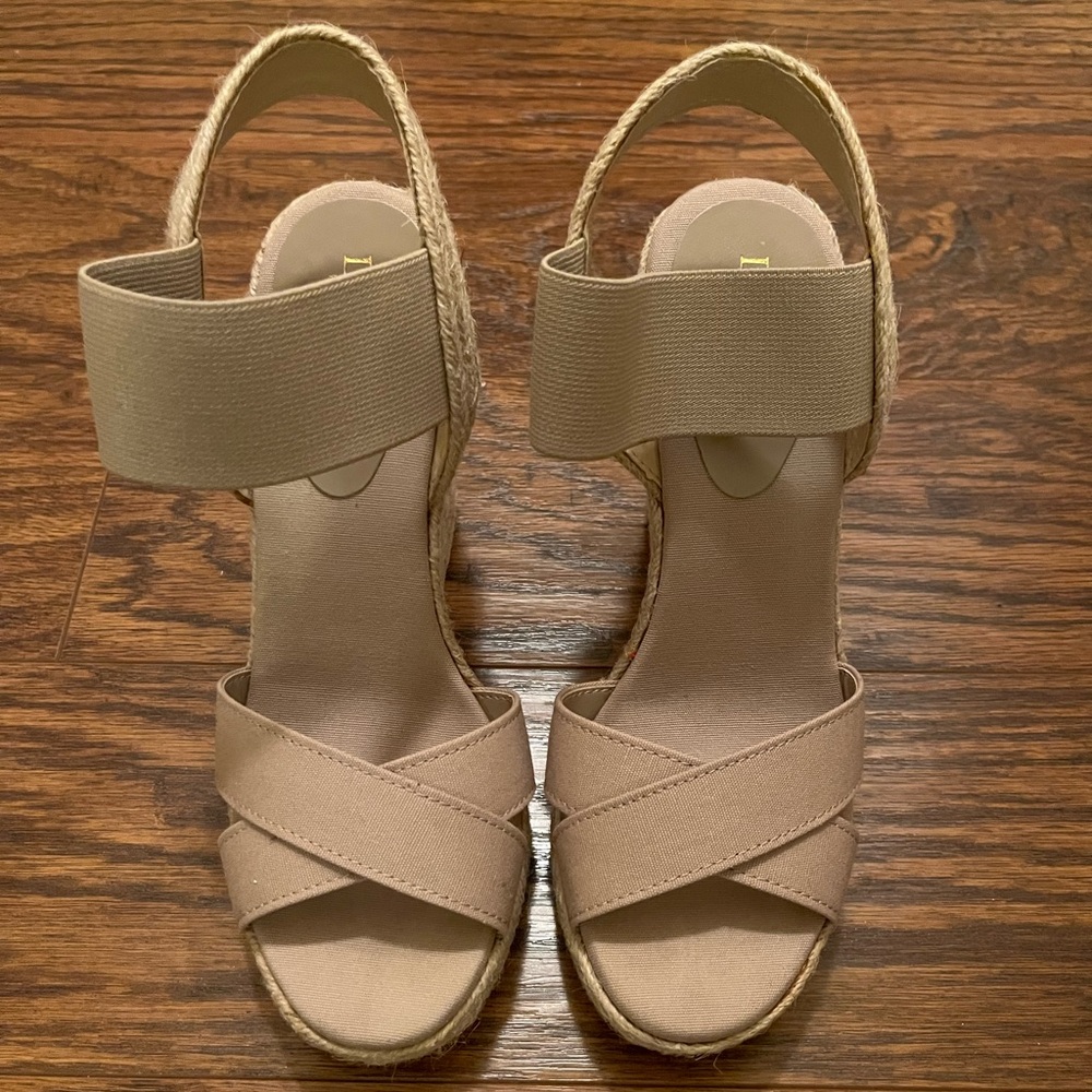 LAUREN RALPH LAUREN TAN ESPADRILLE SANDALS
